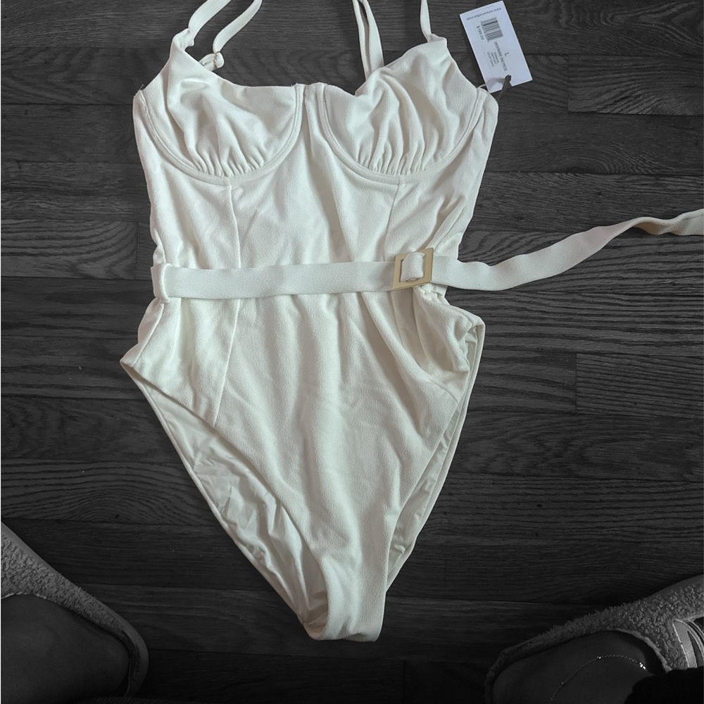 WeWoreWhat Cream Shapewear with Structured Bustier